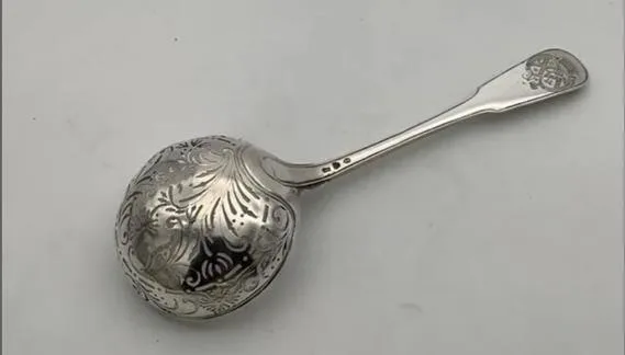 Rare cuillère en argent 1770