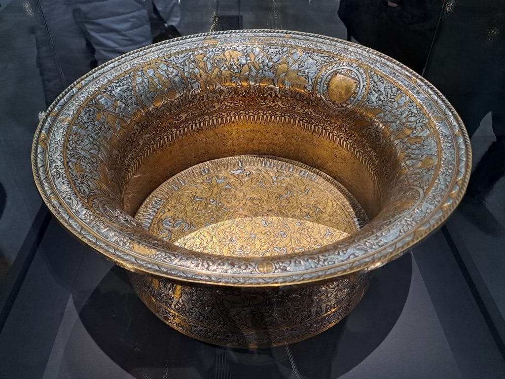 Bassin-dit-Baptistère-de-saint-Louis-1330-1340