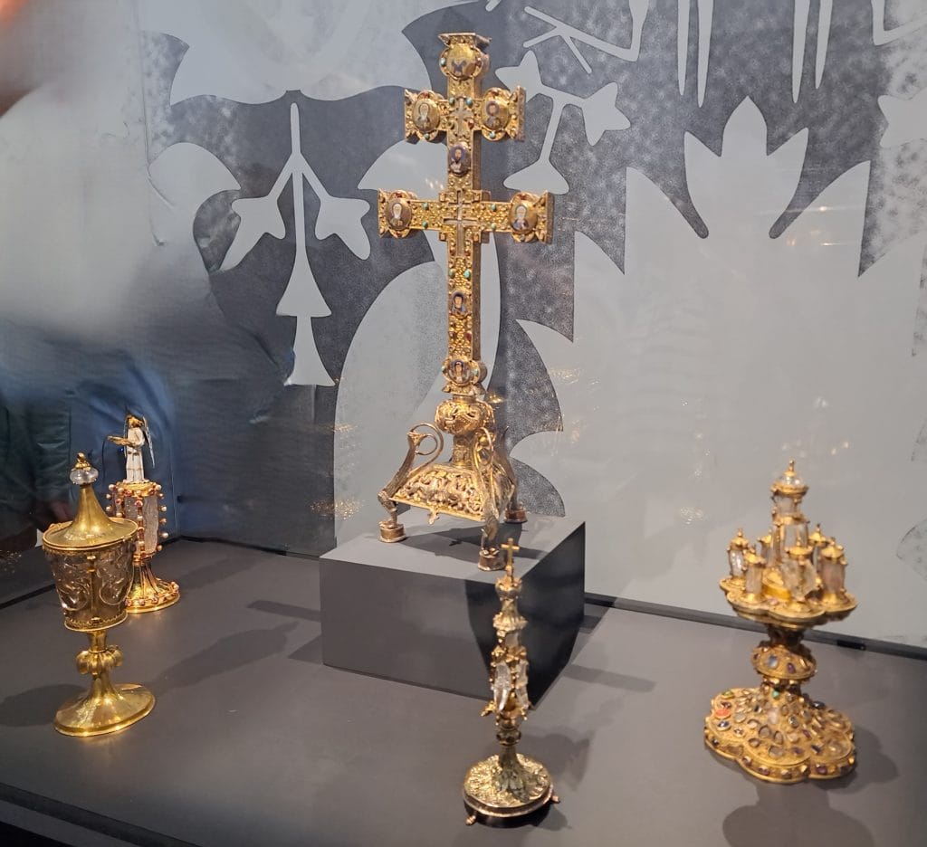 Croix-Byzantine-Reliquaire-Sainte-Epine