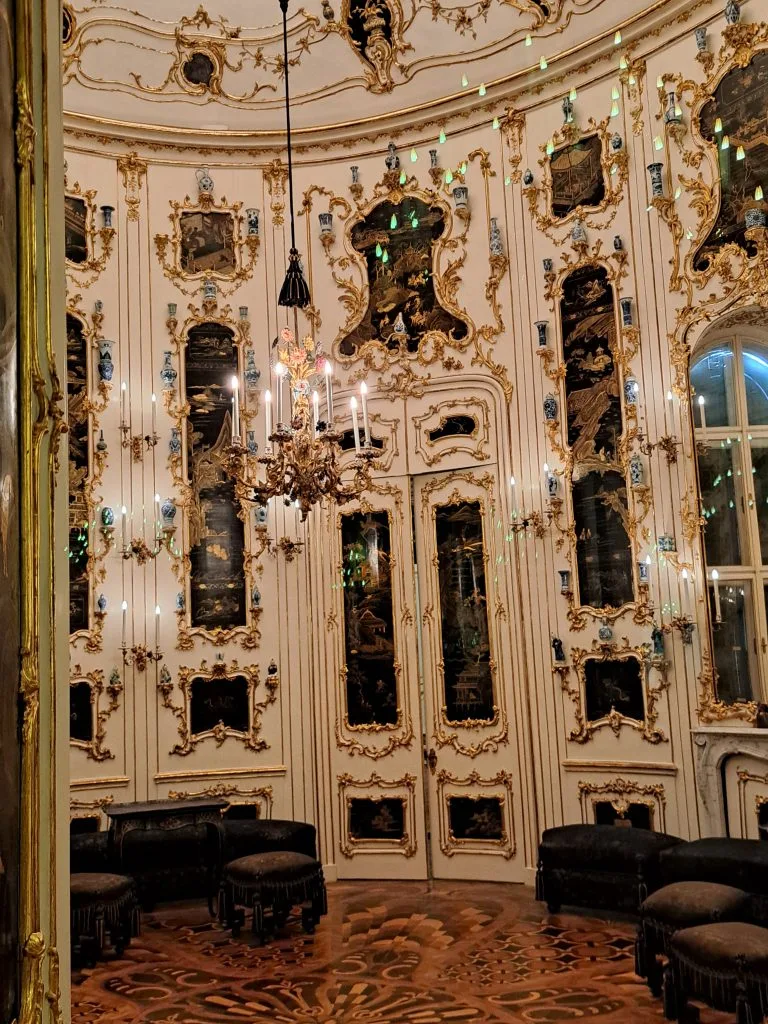 Schönbrunn Cabinet chinois rond