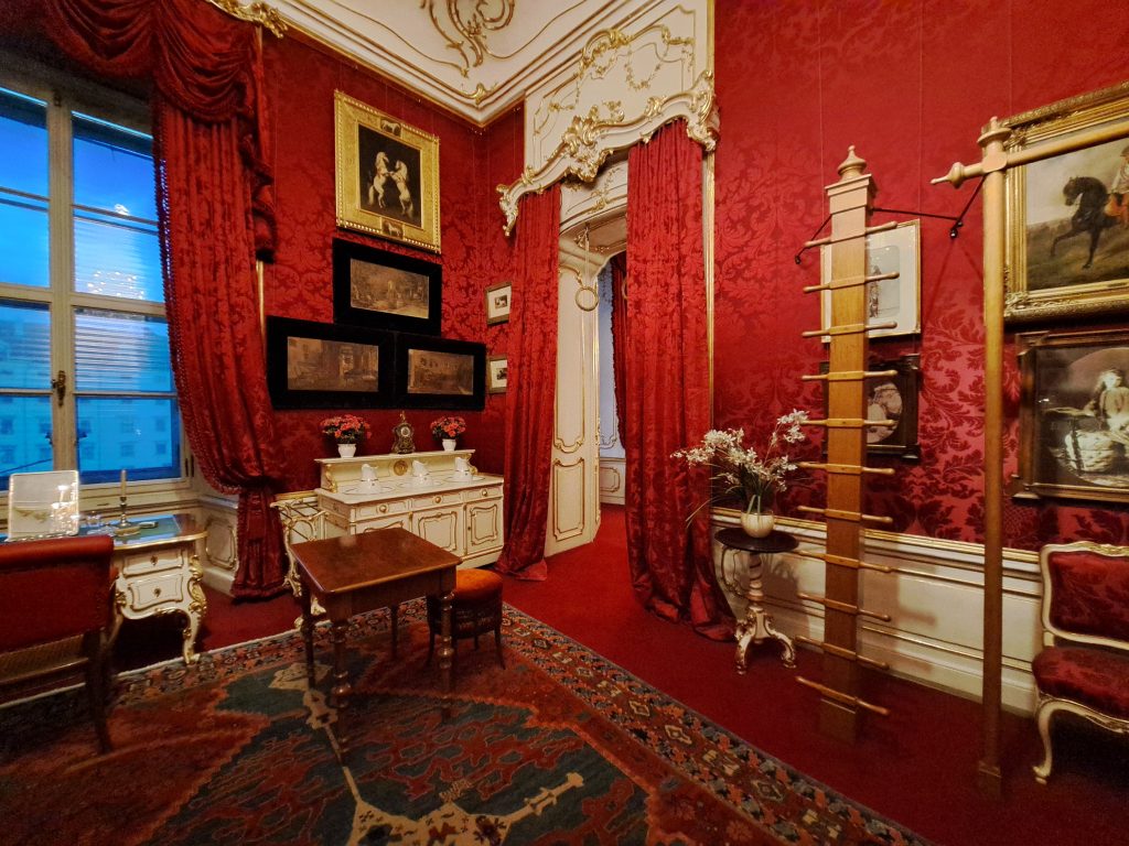Dressing et salle de sport de Sissi