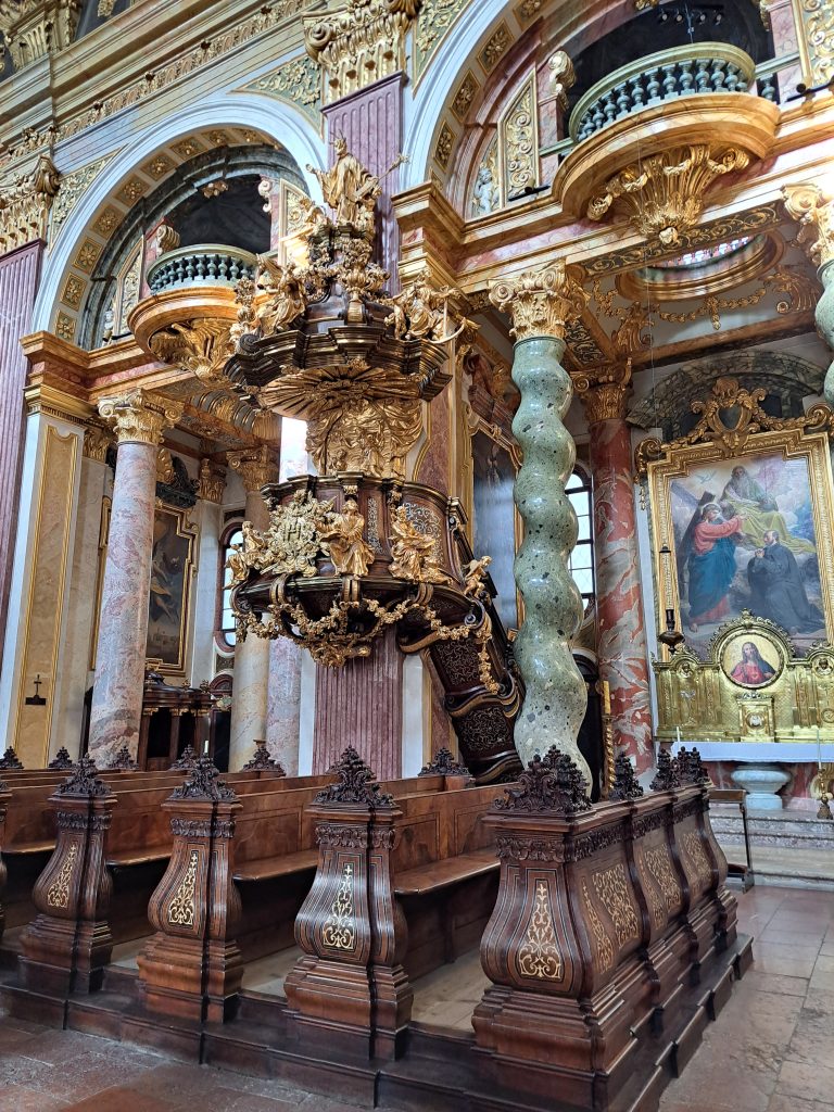 La chaire Eglise des Jésuites