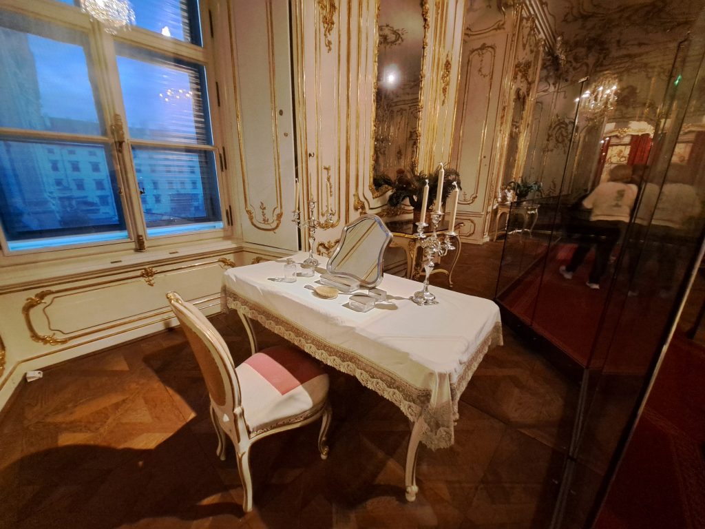 Table de toilette de Sissi